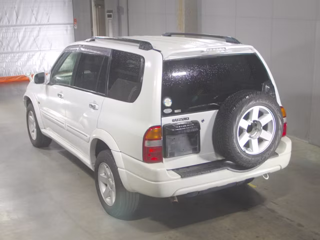 SUZUKI GRAND ESCUDO