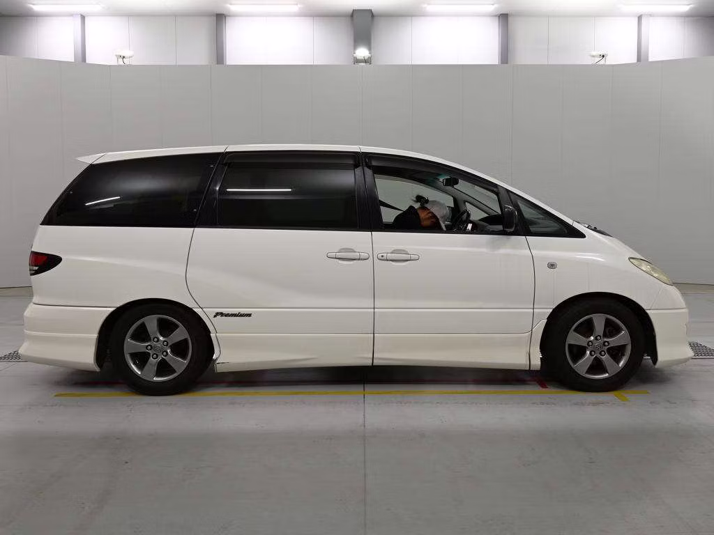 TOYOTA ESTIMA