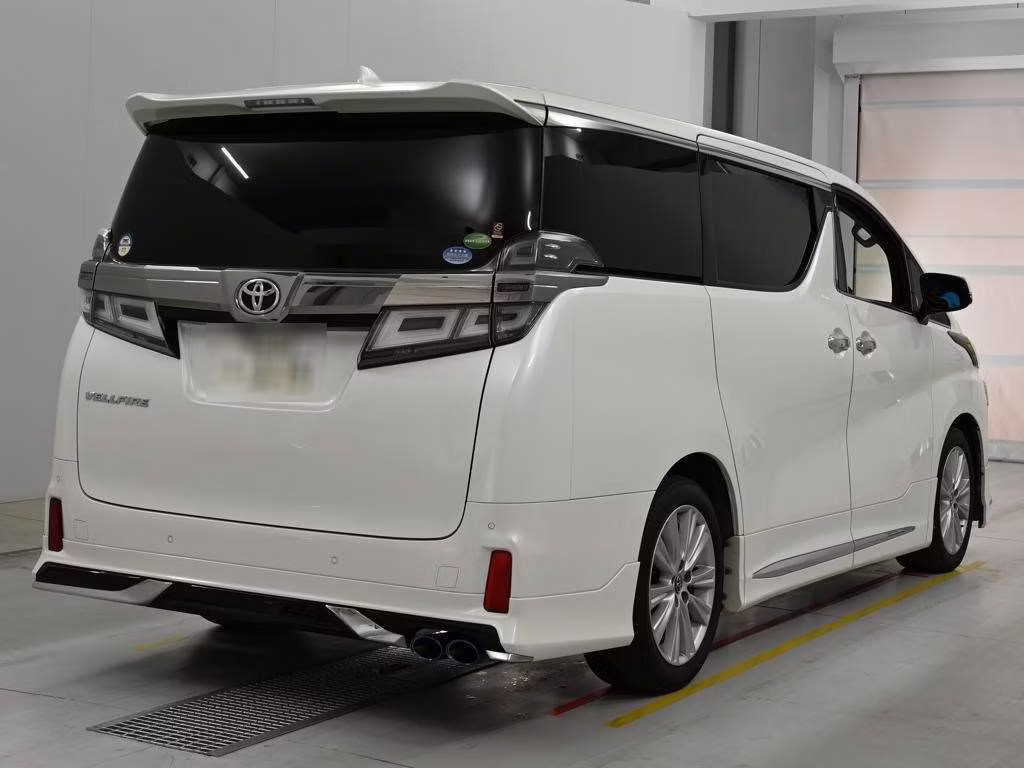 TOYOTA VELLFIRE
