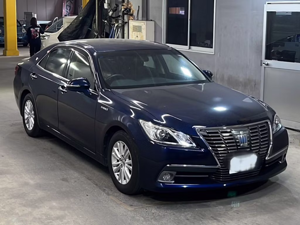 TOYOTA CROWN