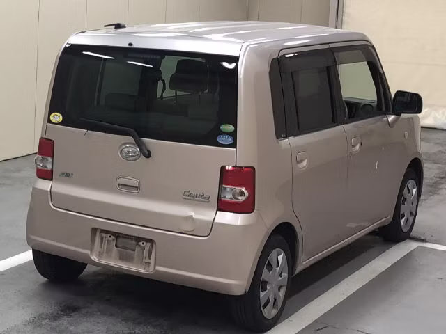 DAIHATSU MOVE CONTE