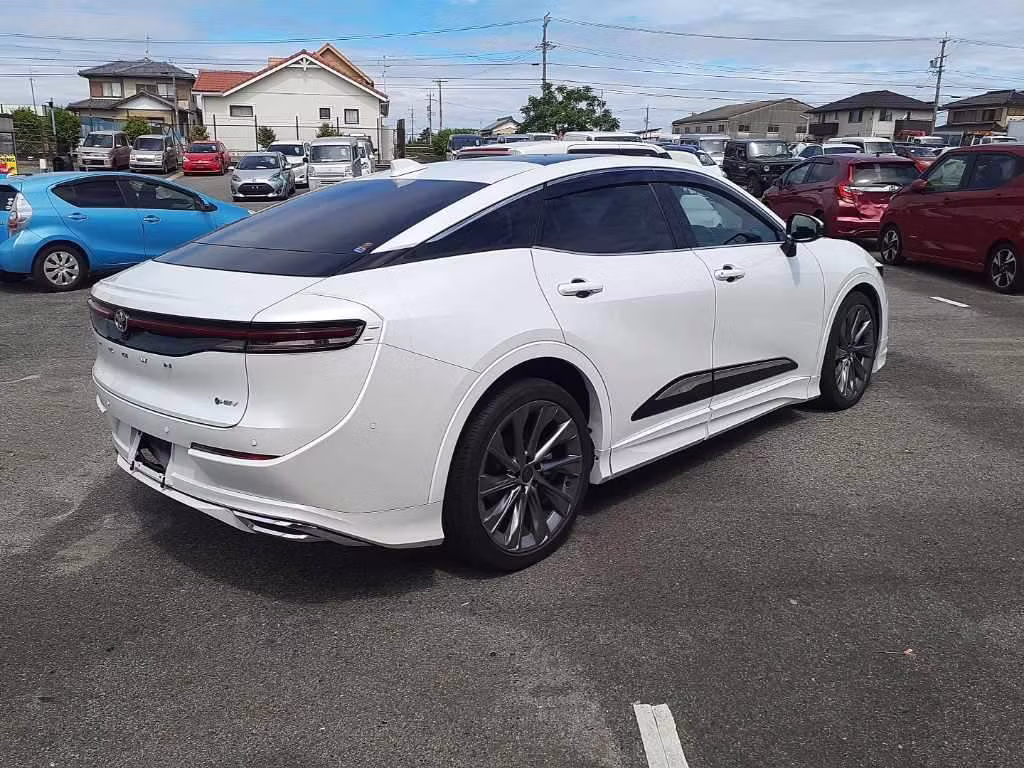 TOYOTA CROWN