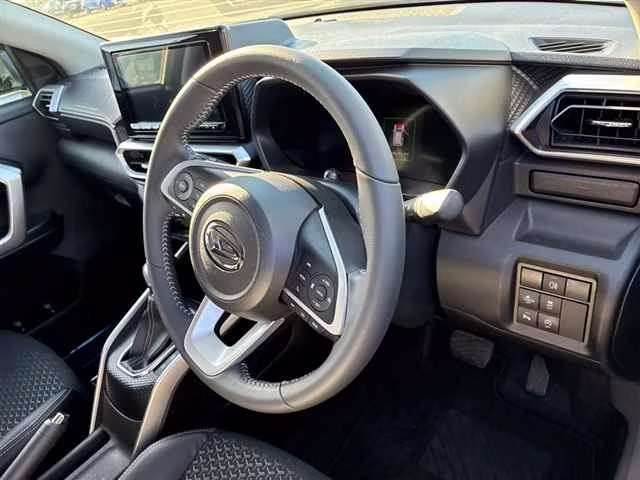 DAIHATSU ROCKY