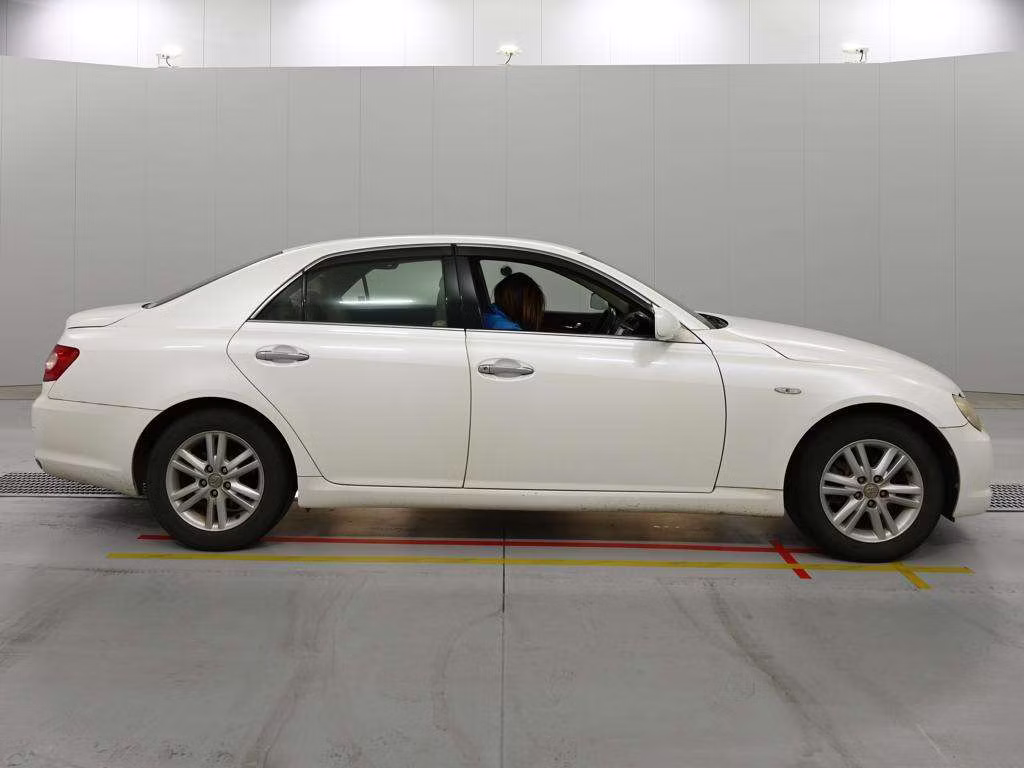 TOYOTA MARK X