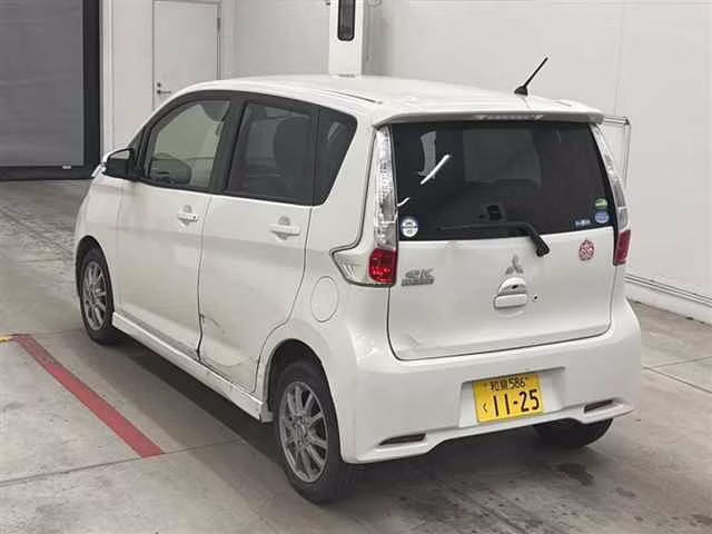 MITSUBISHI EK CUSTOM