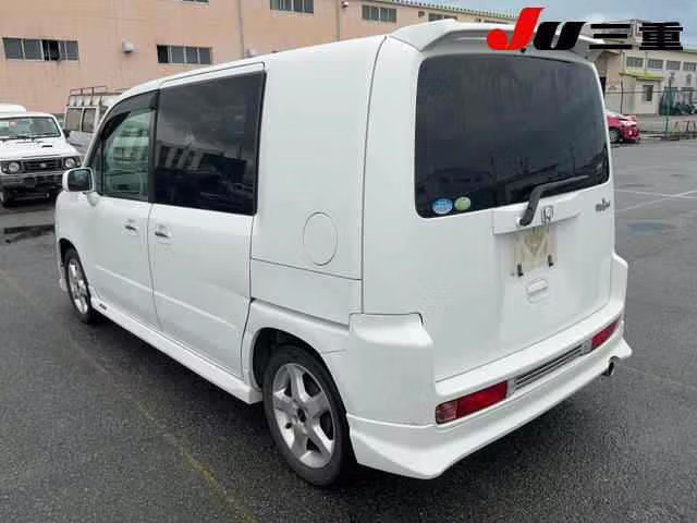 HONDA MOBILIO SPIKE