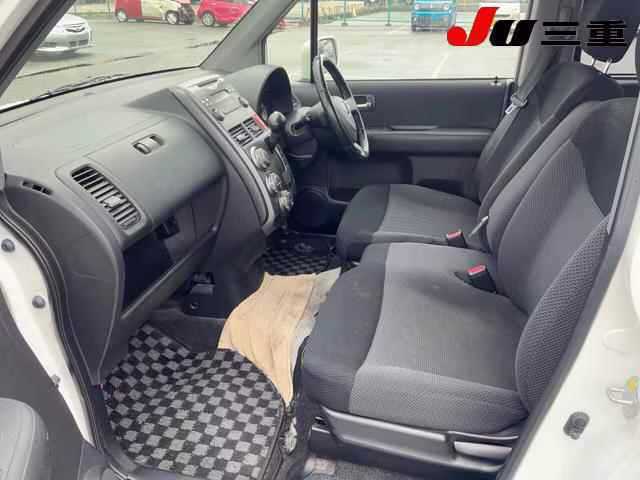 HONDA MOBILIO SPIKE