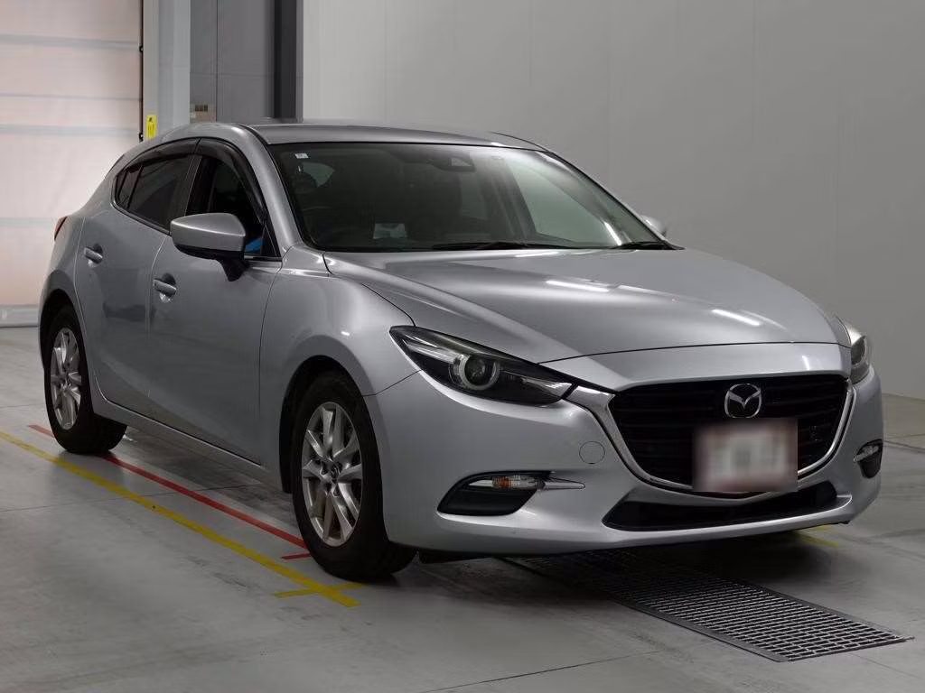 MAZDA AXELA
