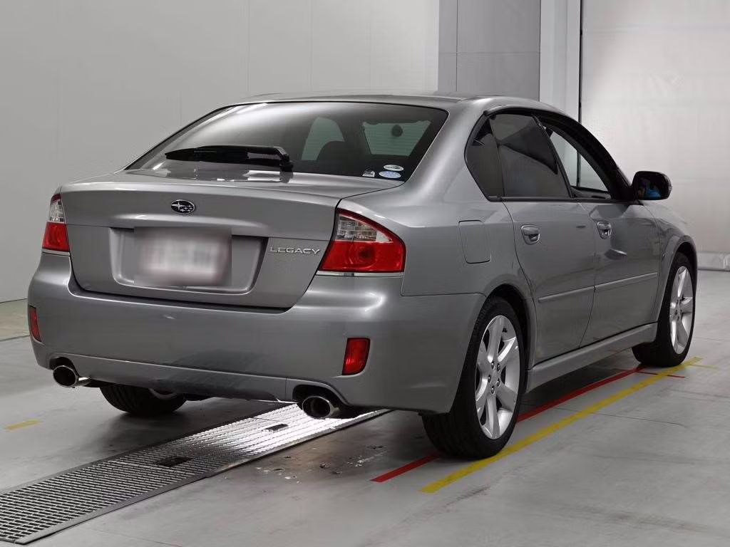 SUBARU LEGACY B4