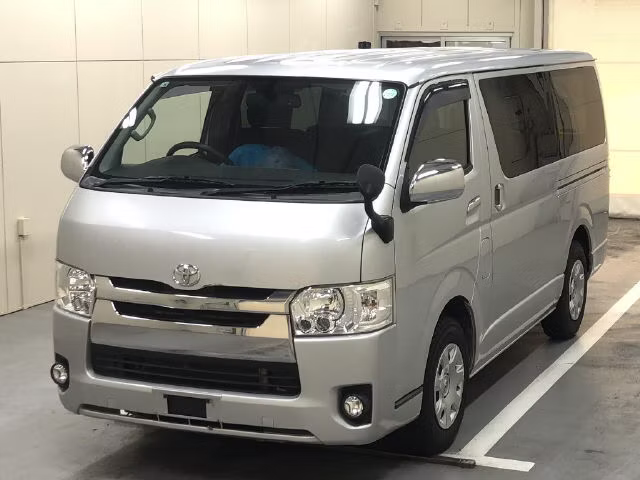 TOYOTA REGIUS ACE