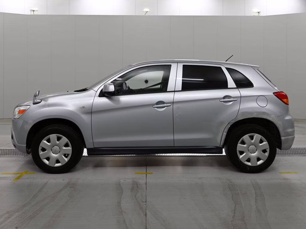 MITSUBISHI RVR