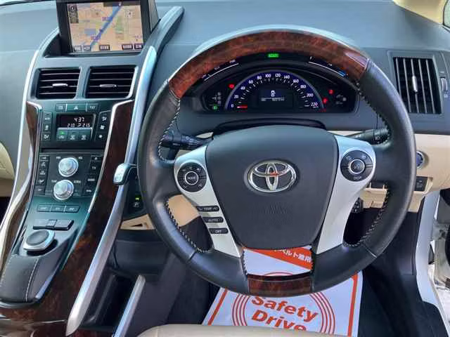 TOYOTA SAI