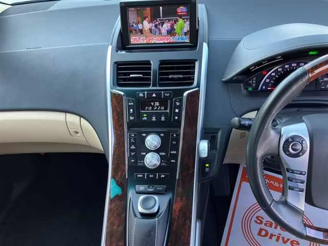 TOYOTA SAI