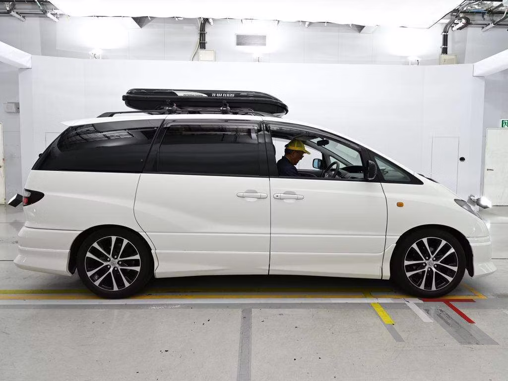 TOYOTA ESTIMA