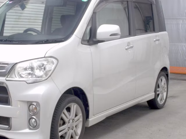DAIHATSU TANTO EXE