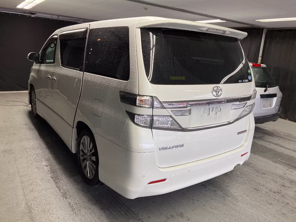 TOYOTA VELLFIRE