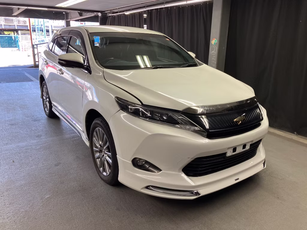 TOYOTA HARRIER