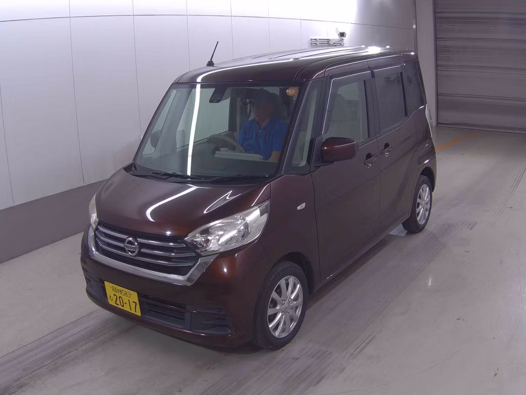 NISSAN DAYZ ROOX