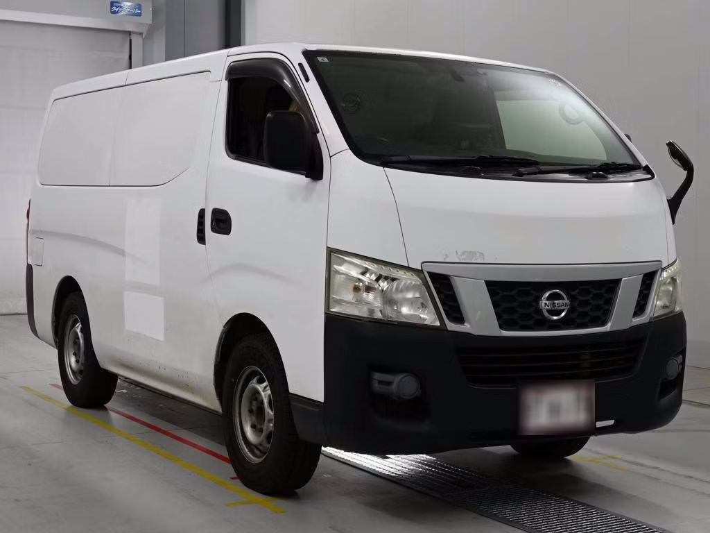 NISSAN NV350 CARAVAN