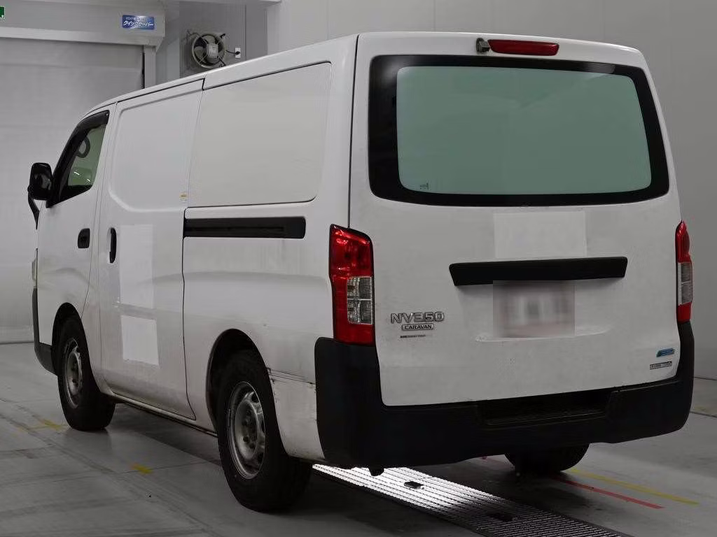 NISSAN NV350 CARAVAN