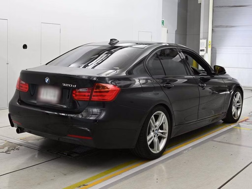 BMW 3-SERIES