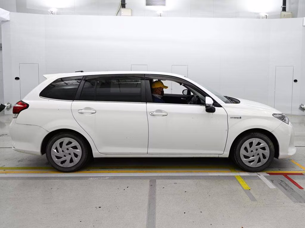TOYOTA COROLLA FIELDER