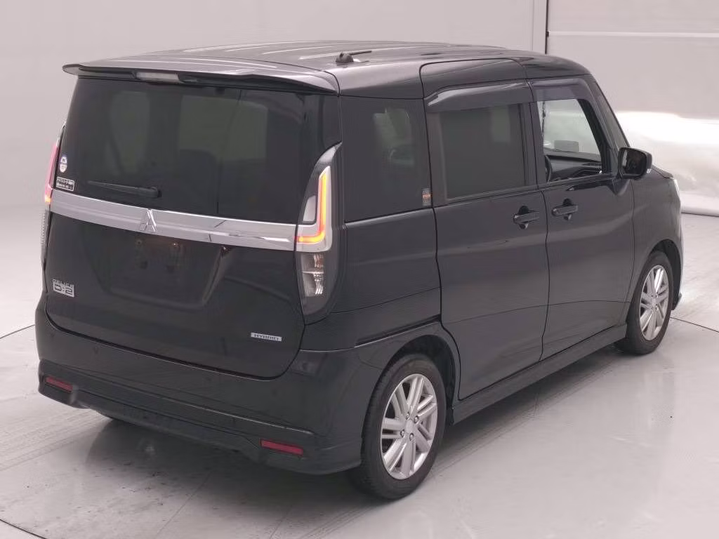 MITSUBISHI DELICA D:2