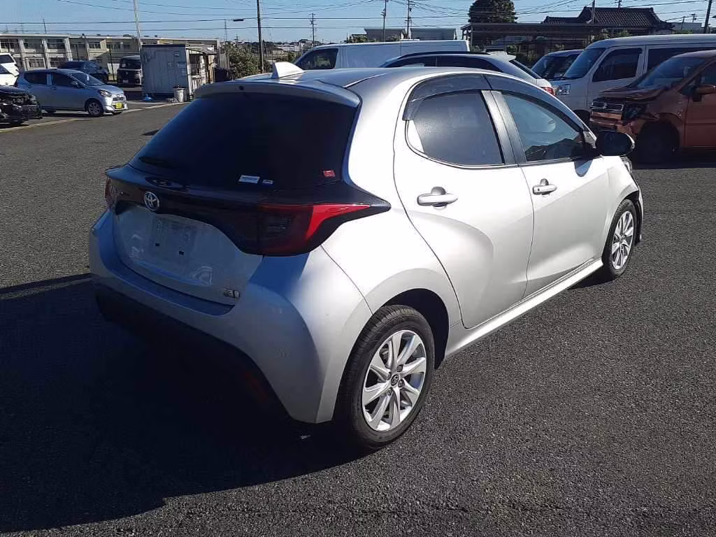 TOYOTA YARIS