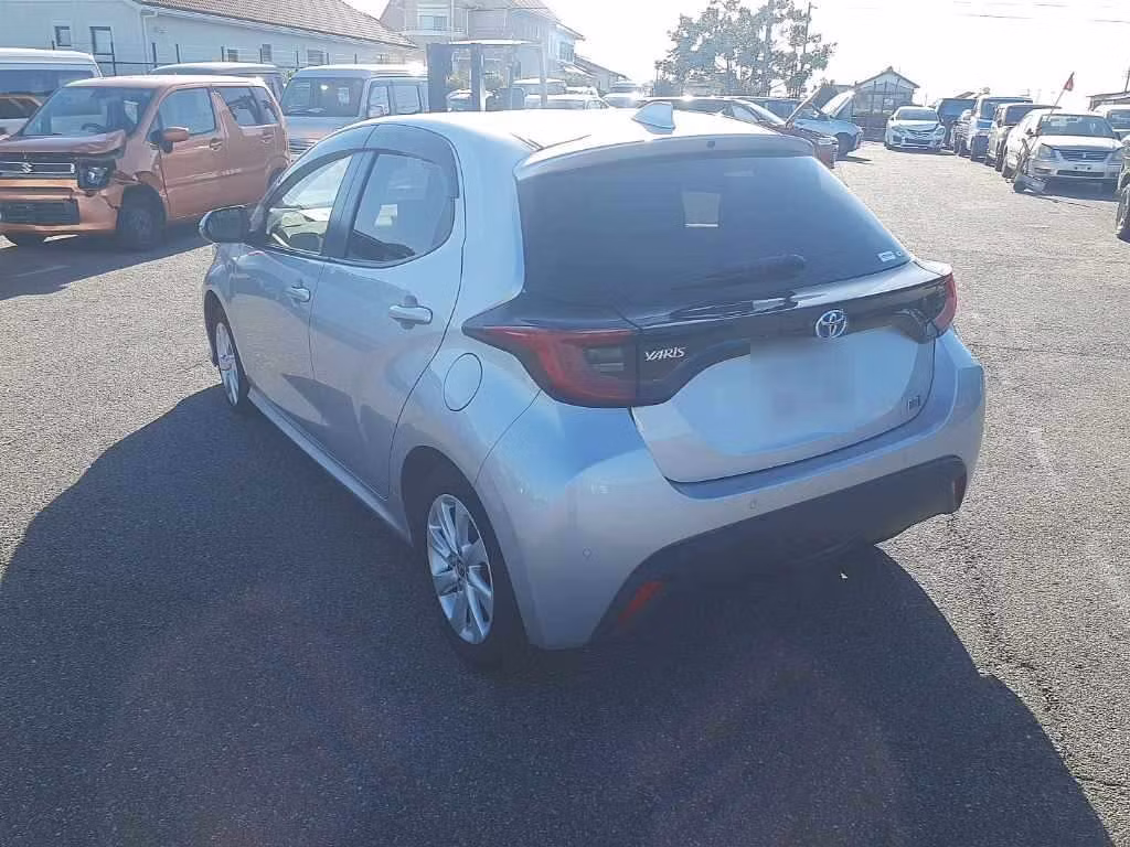 TOYOTA YARIS
