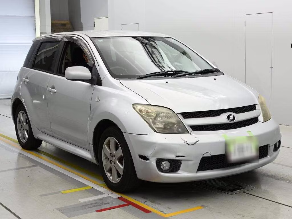 TOYOTA IST