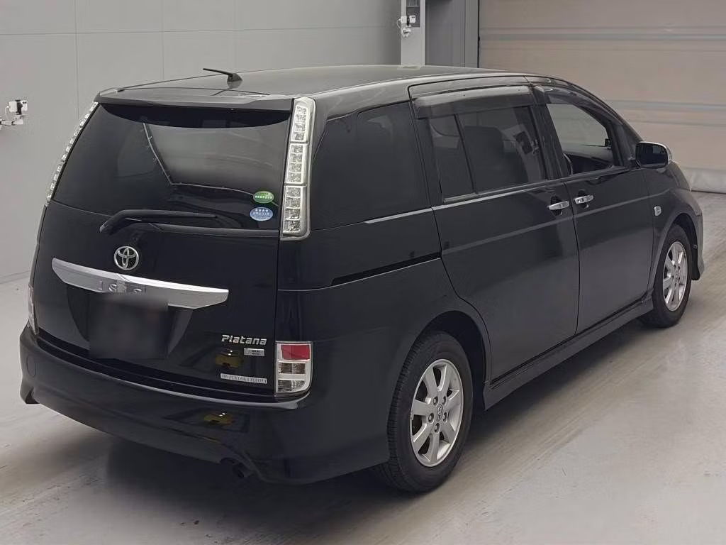 TOYOTA ISIS
