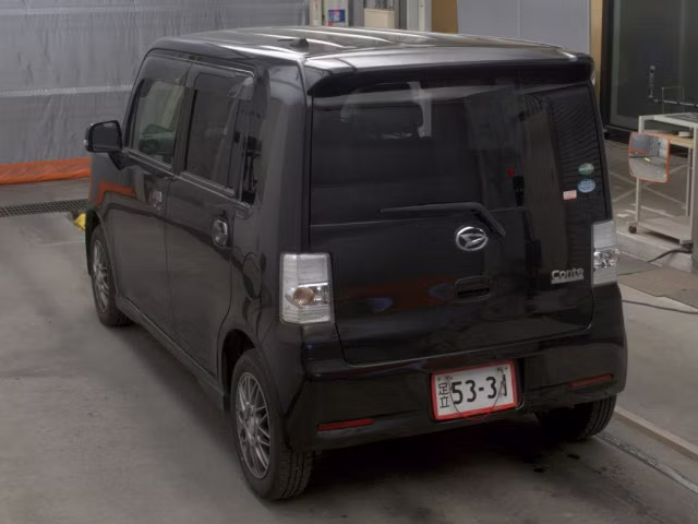 DAIHATSU MOVE CONTE