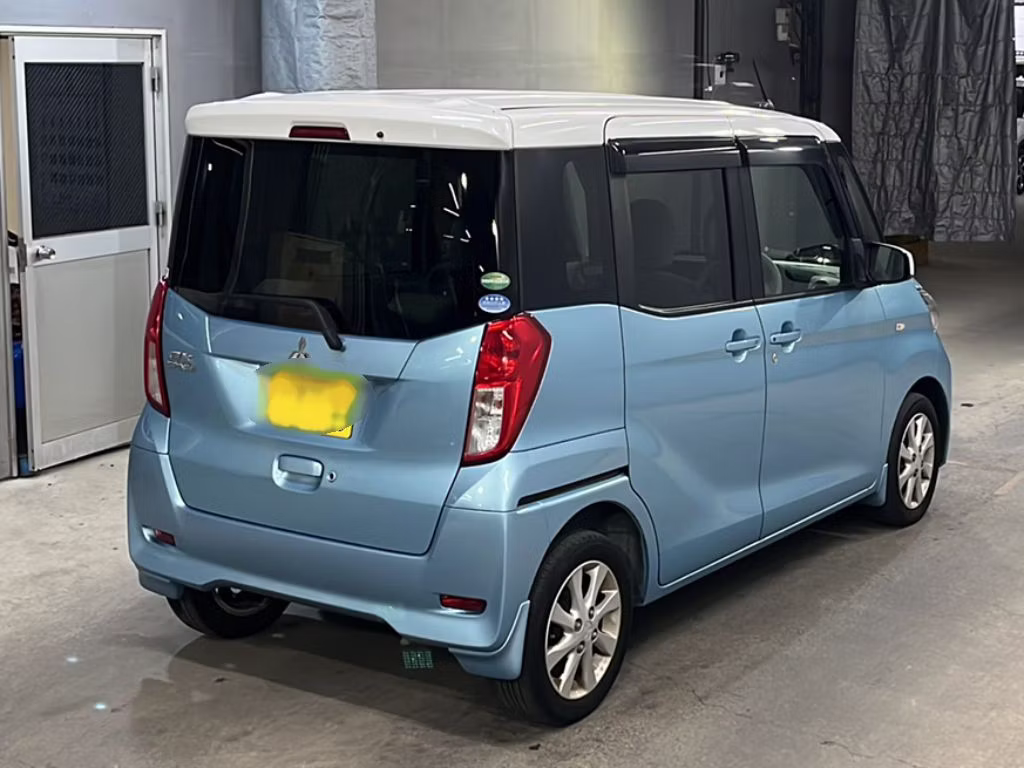 MITSUBISHI EK SPACE