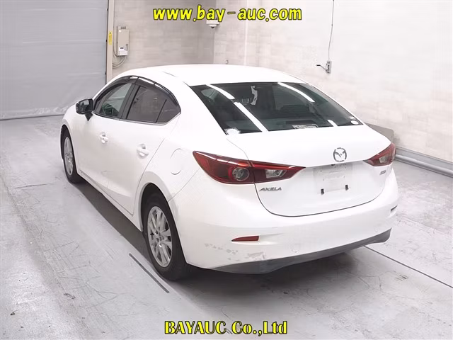 MAZDA AXELA