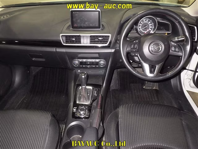 MAZDA AXELA