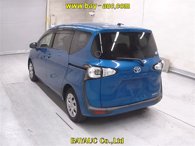 TOYOTA SIENTA