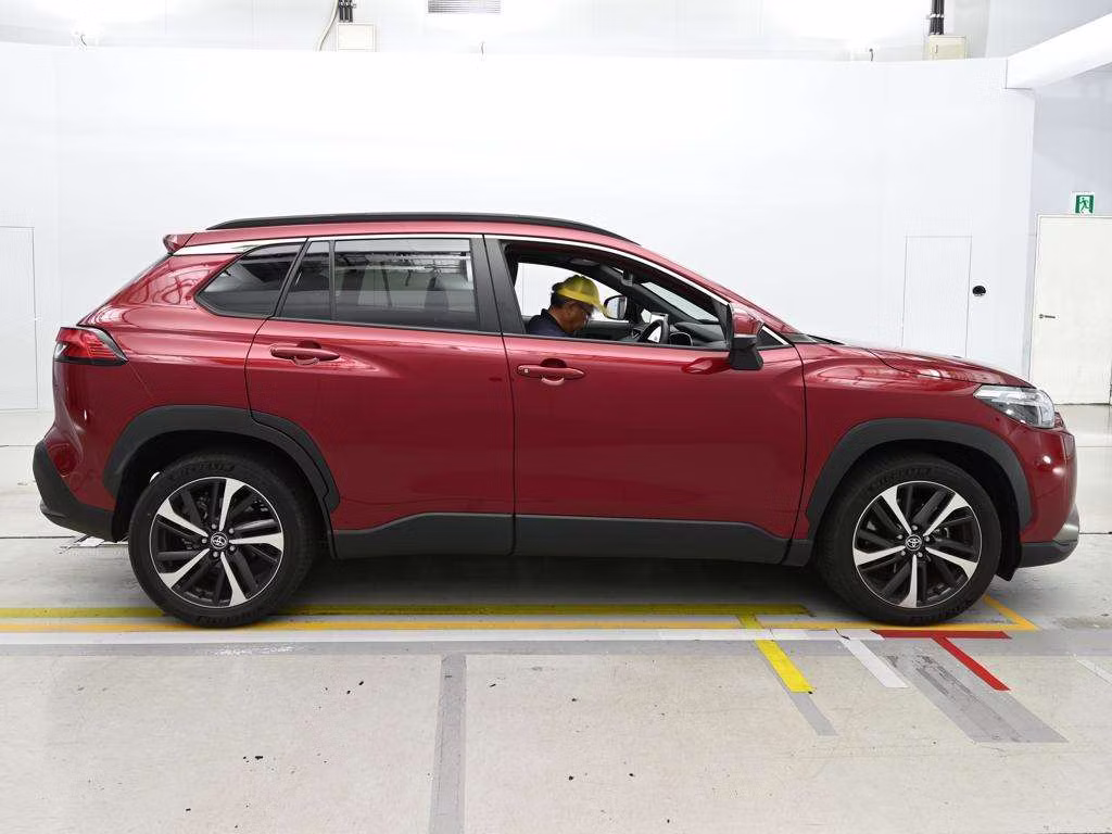 TOYOTA COROLLA CROSS