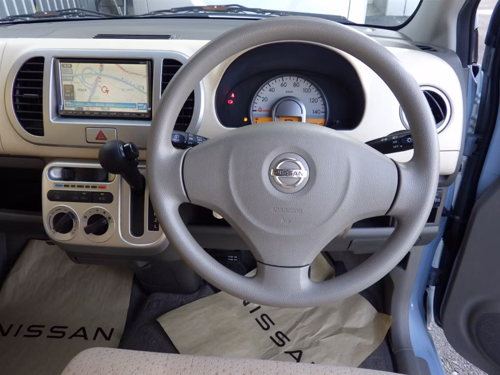 NISSAN MOCO