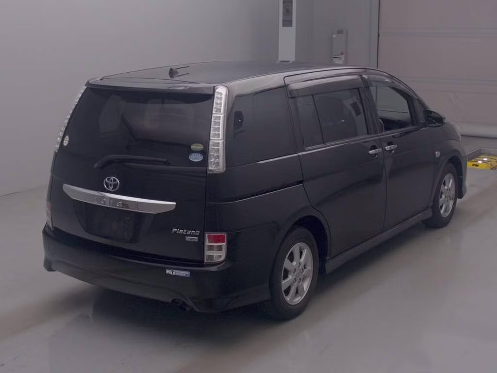 TOYOTA ISIS
