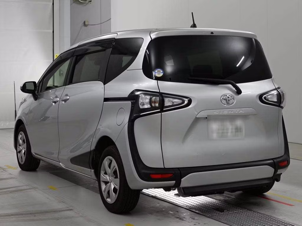 TOYOTA SIENTA