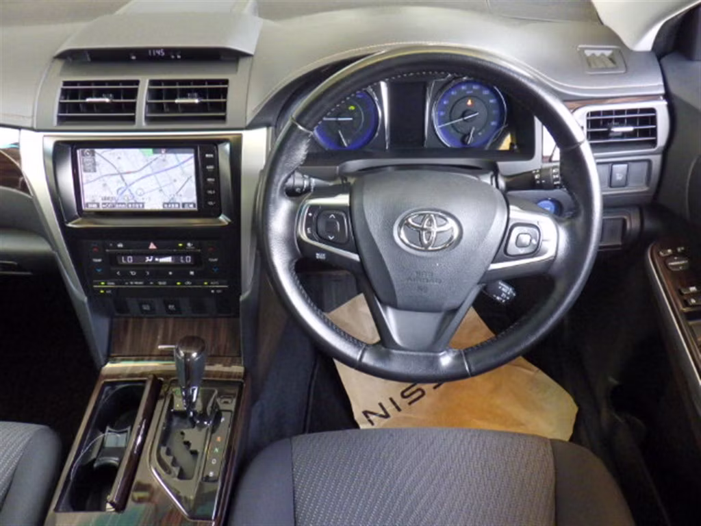 TOYOTA CAMRY