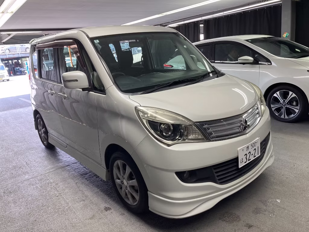 MITSUBISHI DELICA D:2