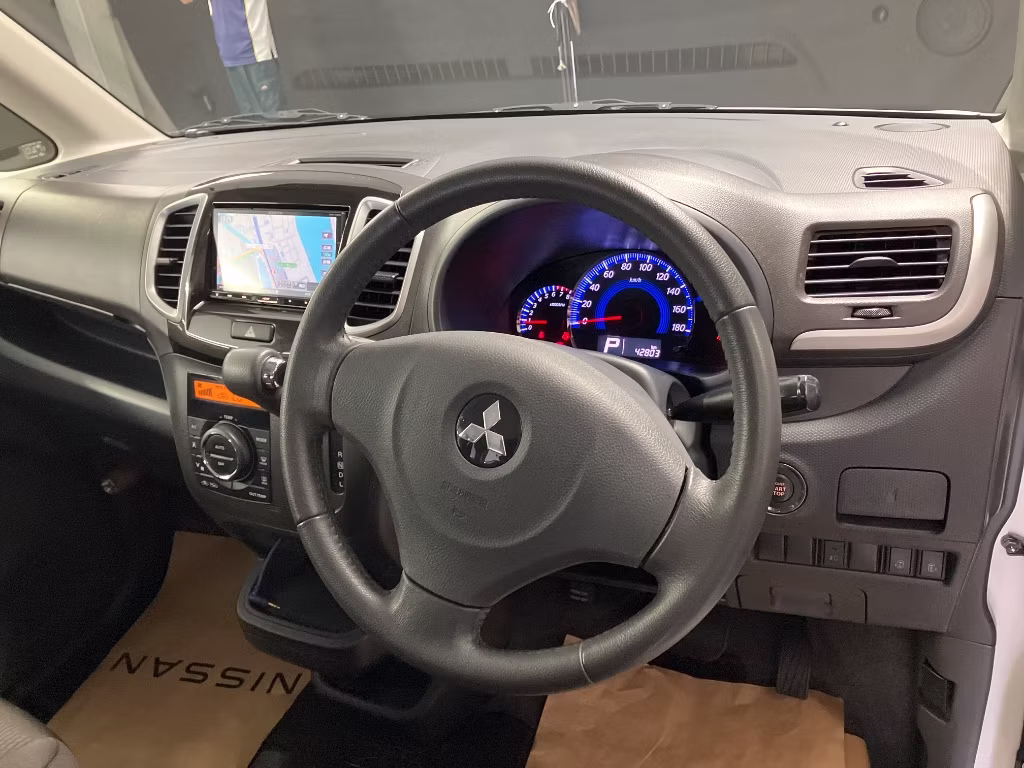 MITSUBISHI DELICA D:2
