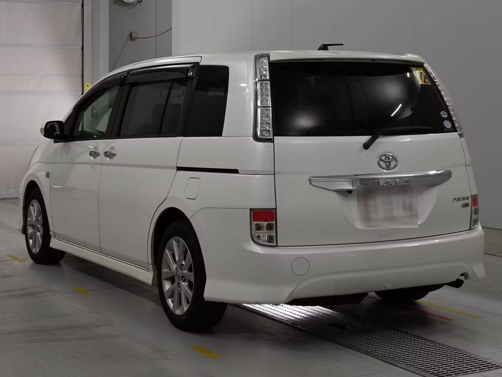 TOYOTA ISIS
