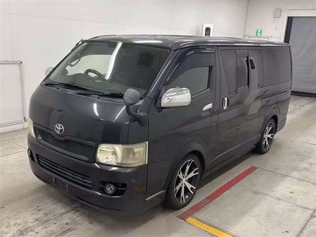 TOYOTA REGIUS ACE