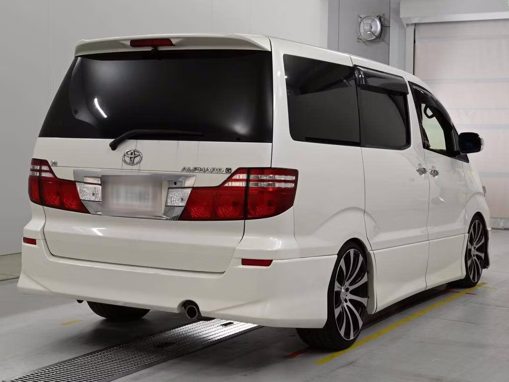 TOYOTA ALPHARD
