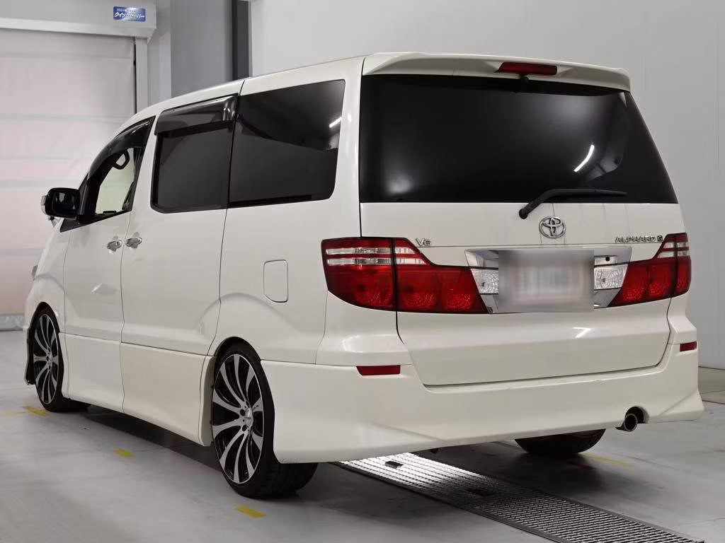 TOYOTA ALPHARD