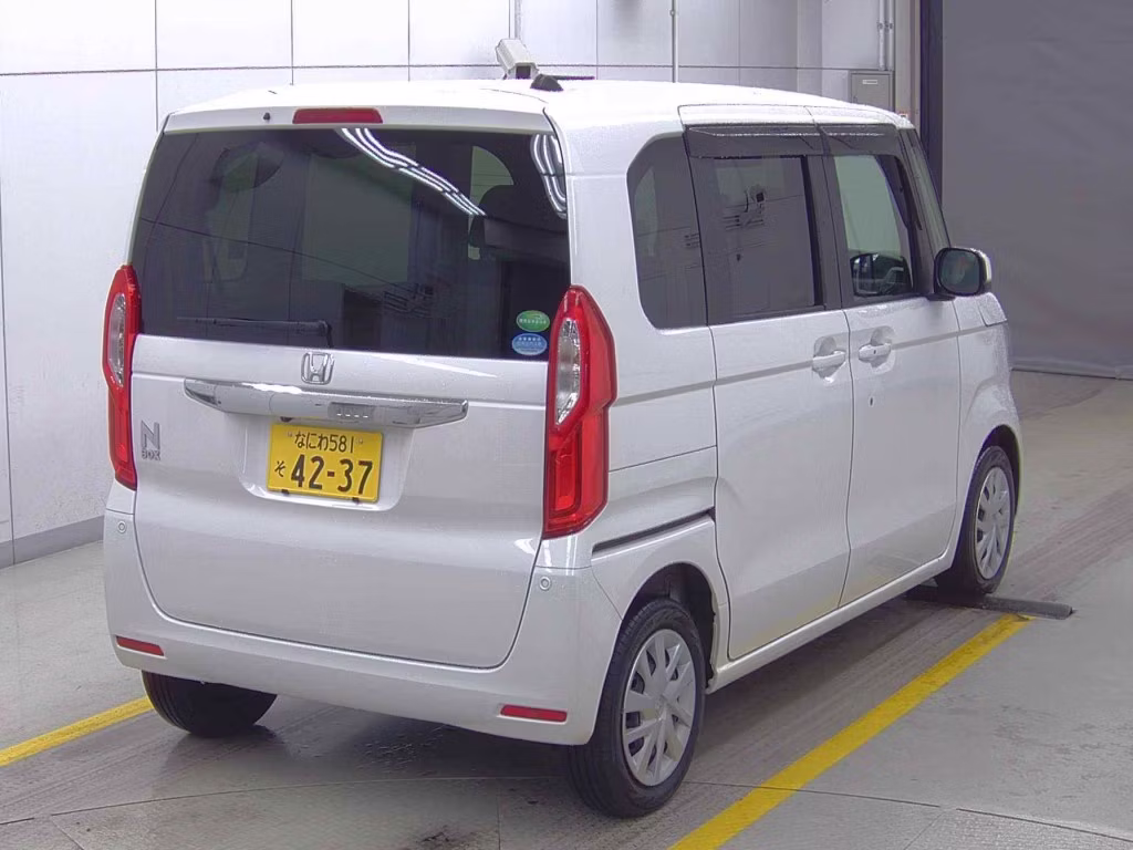 HONDA N-BOX