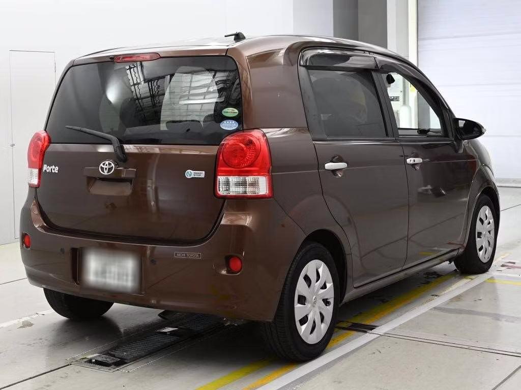 TOYOTA PORTE