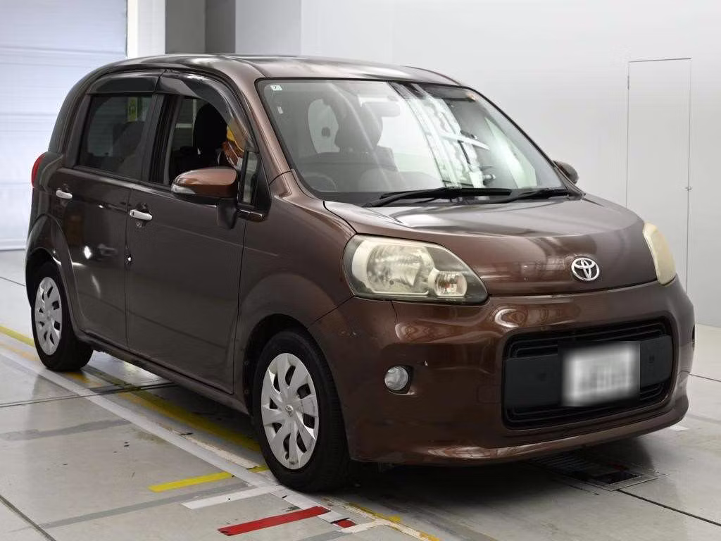 TOYOTA PORTE